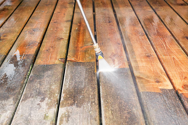 Best Garage Pressure Washing  in West Deland, FL